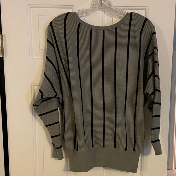 Sage Green striped sweater, size M - Picture 1 of 2